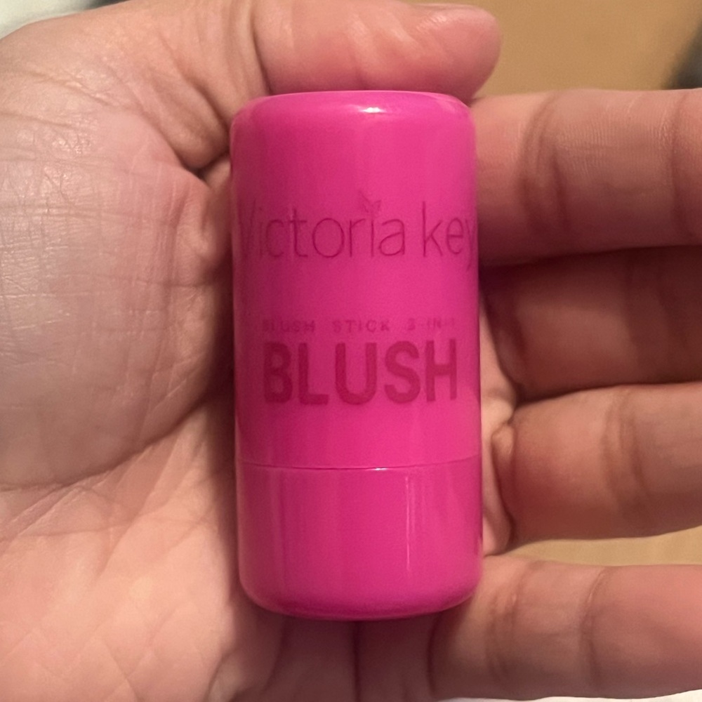 Victoria Key Pink Blush Stick 2 in 1
